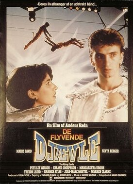 Постер фильма De flyvende djævle (1985)