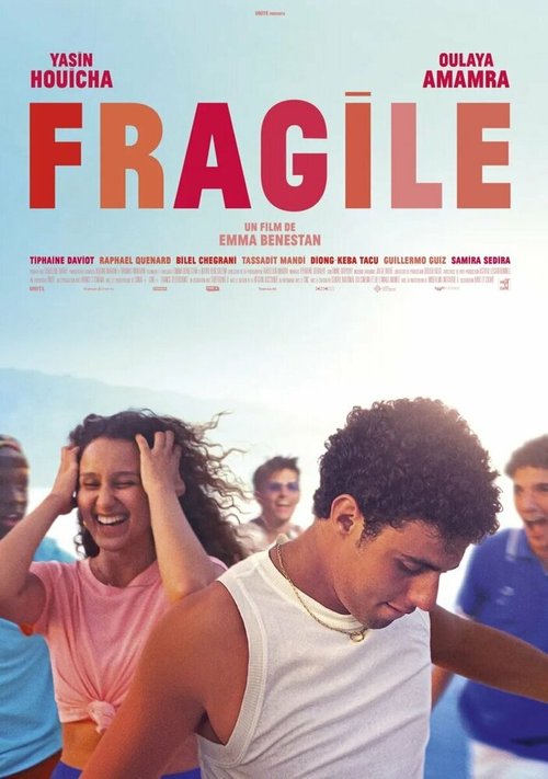 Постер фильма Fragile (2021)