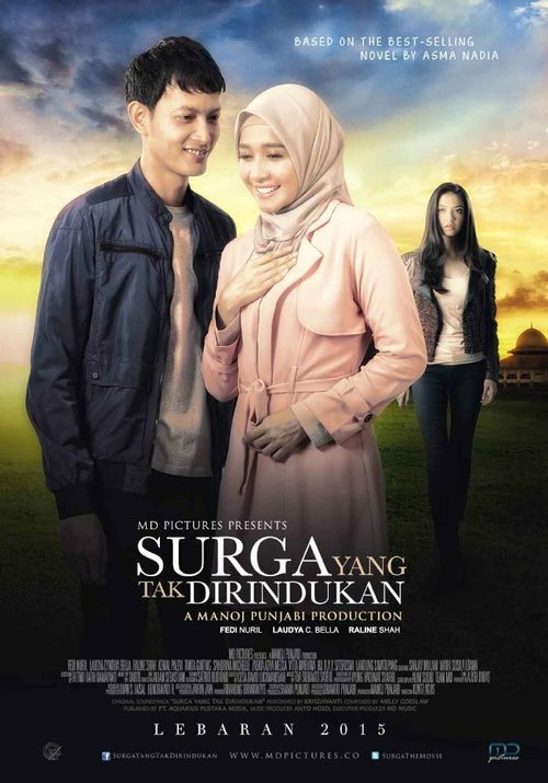 Постер фильма Surga Yang Tak Dirindukan (2015)